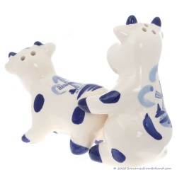 Playing Cows - Delftware - Salt and Pepper set