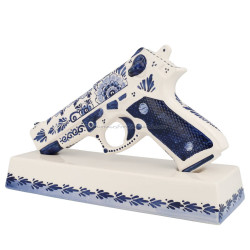 Handgun Pistol full size no. 35 - Handpainted Delftware