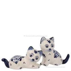 Delft Blue Lying kitten - Handpainted Delftware